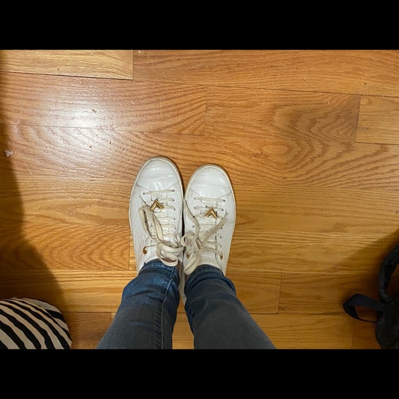 Louis Vuitton sneakers - Picture 2 of 3